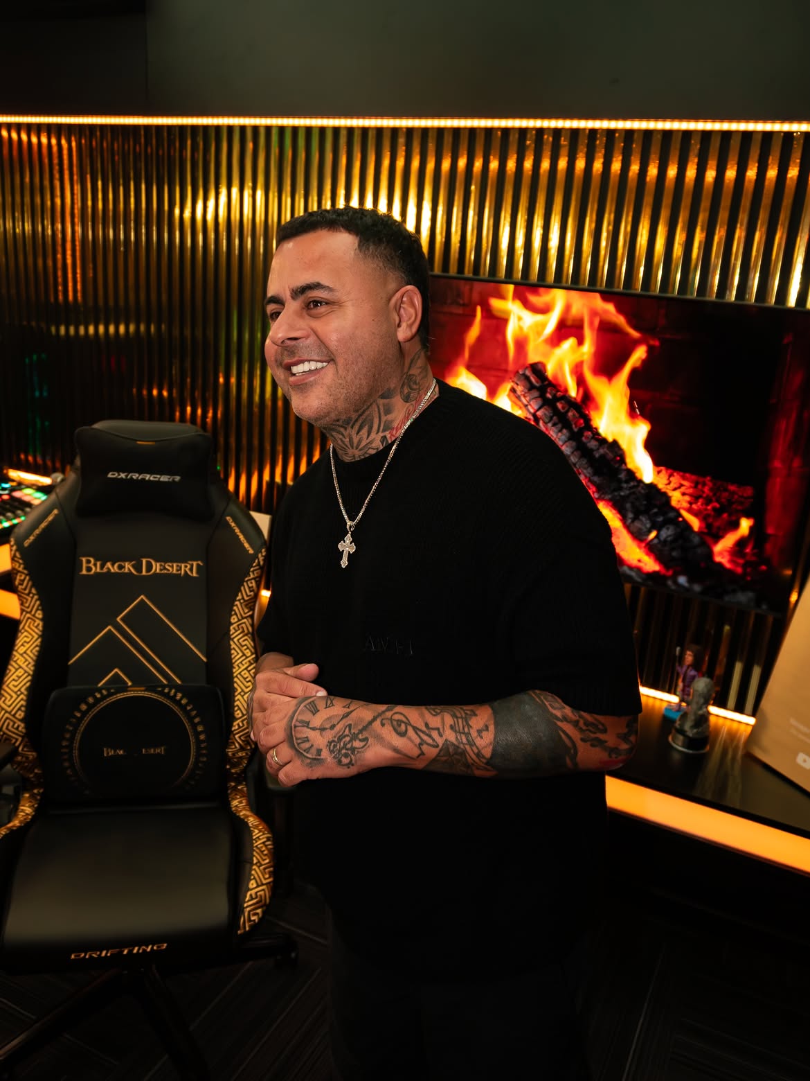 Diego Navajas en el estudio de Navajas Barber Shop